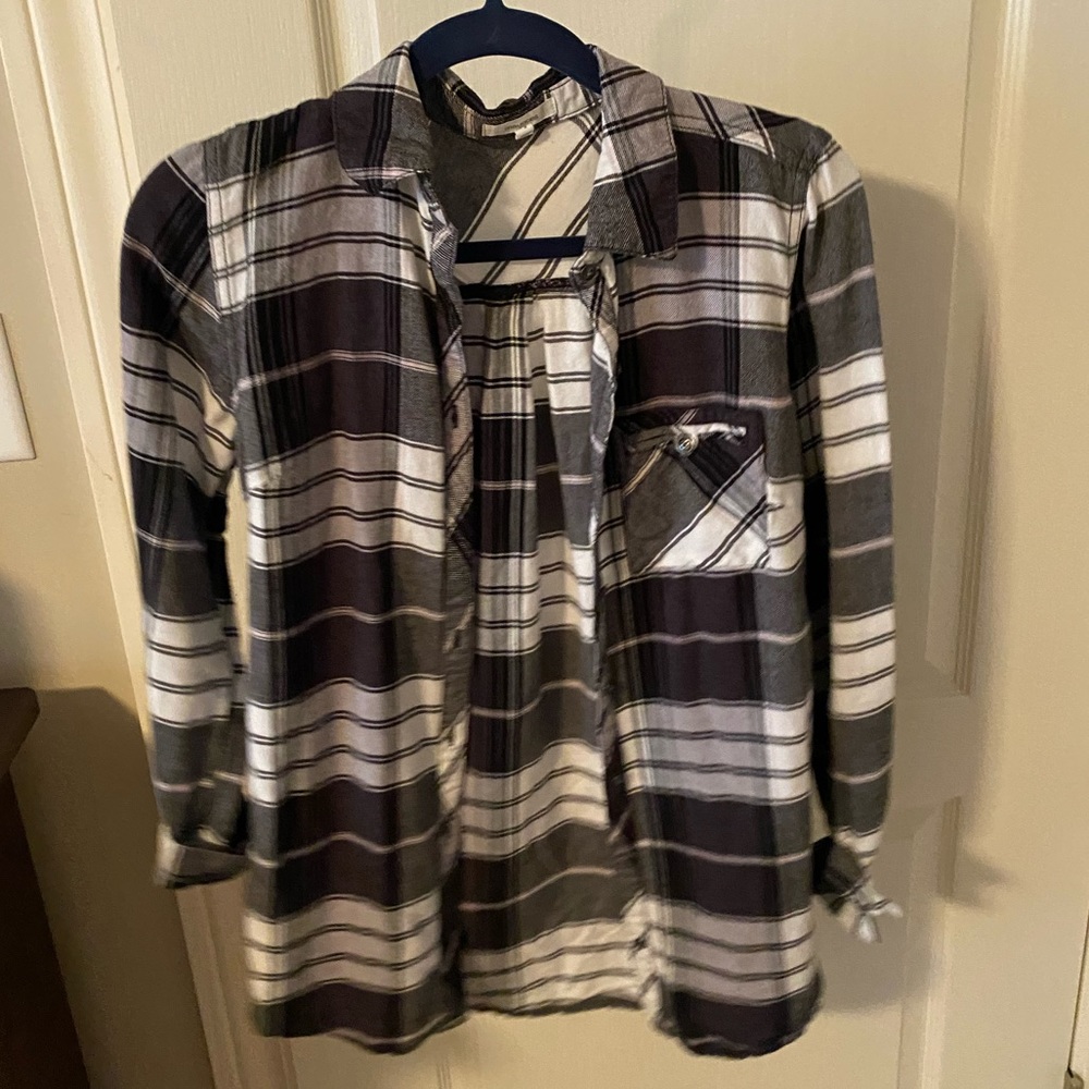Maurice Black and white flannel